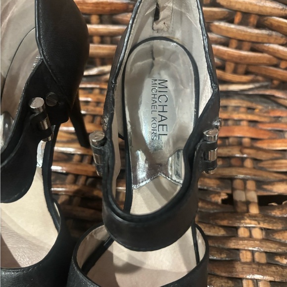 Michael Kors Black Peep-Toe Heels in size 9. Great condition! - Picture 6 of 15